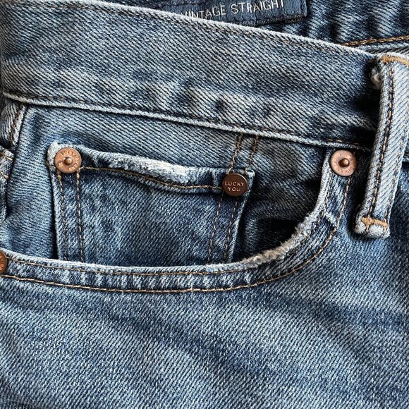 Lucky Brand Jeans Men's 363 Vintage Straight Medium Wash, Size W29 L29 - Picture 7 of 10